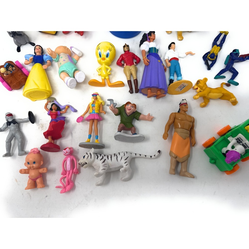 Vintage 1980s to Present Action Figure Toy Lot - Picture 4 of 4